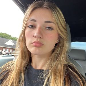 Meet your Posher, Lillian